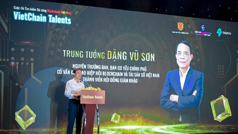 trung-tuong-dang-vu-son-5-1811.jpg