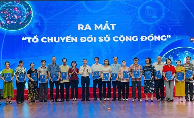 Phường Cầu Giấy: Quyết tâm trở thành điểm sáng của Thủ đô trong phong trào học tập số- Ảnh 2.