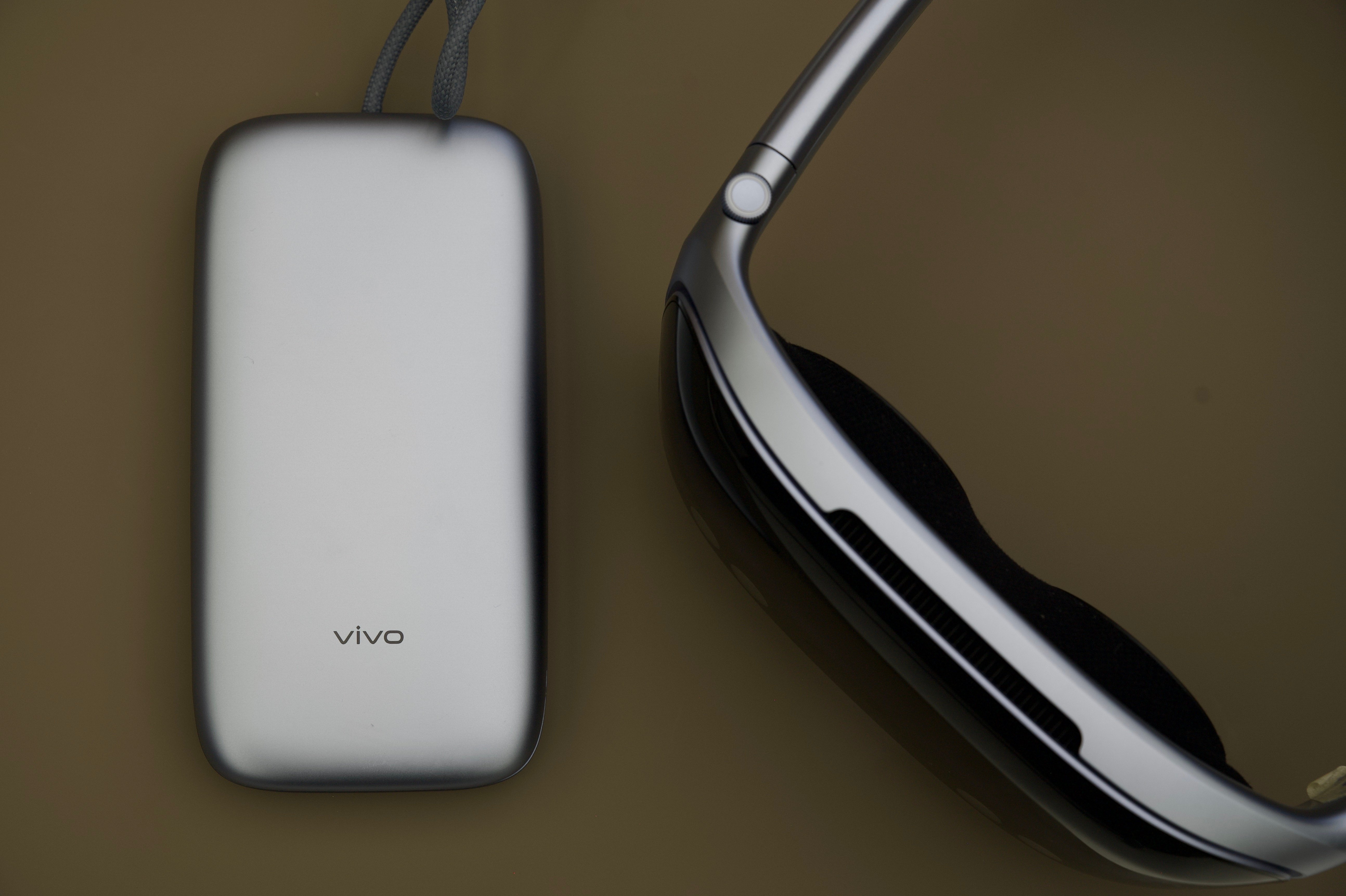 kinh vivo vision anh 9