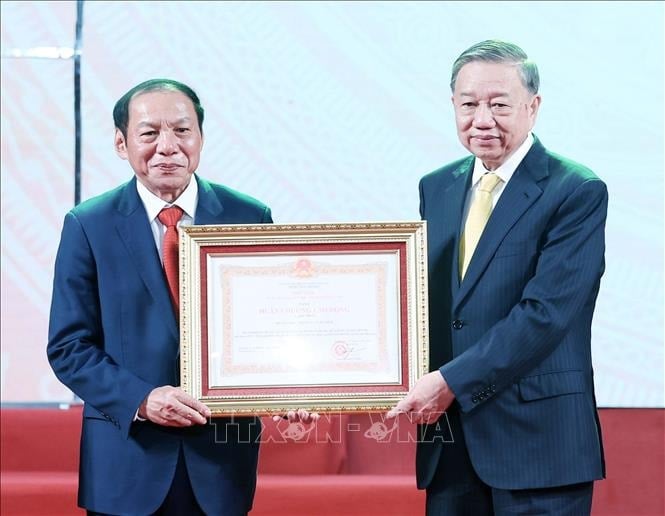 Photo caption