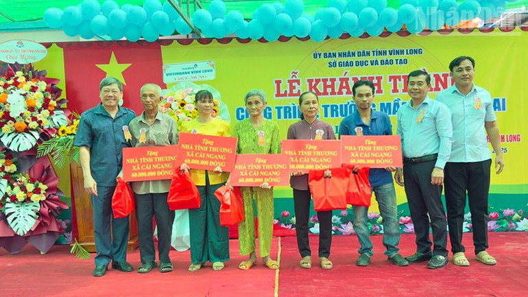 ndo_tr_anh-3-trao-nha-tinh-thuong.jpg