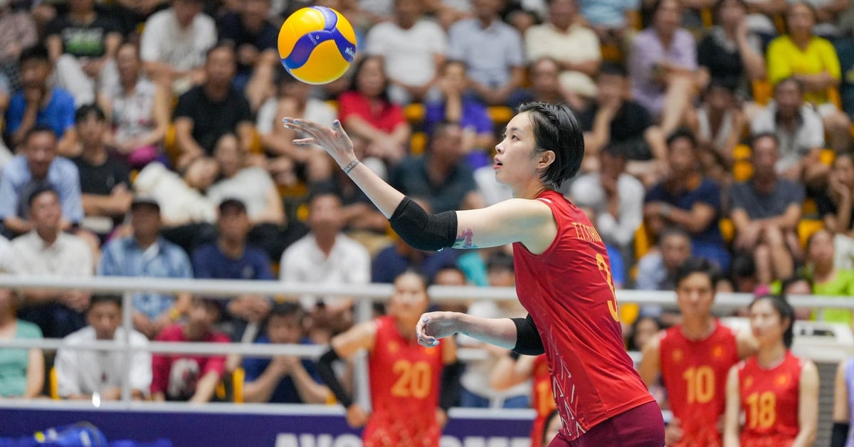 Débuts de l'équipe féminine de volley-ball du Vietnam : face à un adversaire très fort