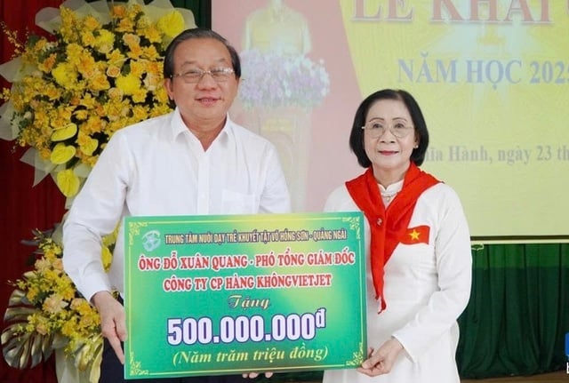 Trung tâm Võ Hồng Sơn khởi động năm học mới đầy hứa hẹn - Ảnh 2.