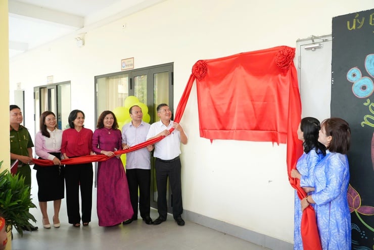 Xã Chuyên Mỹ: Gắn biển công trình kỷ niệm 80 năm Cách mạng Tháng Tám thành công và Quốc khánh 2/9- Ảnh 2.