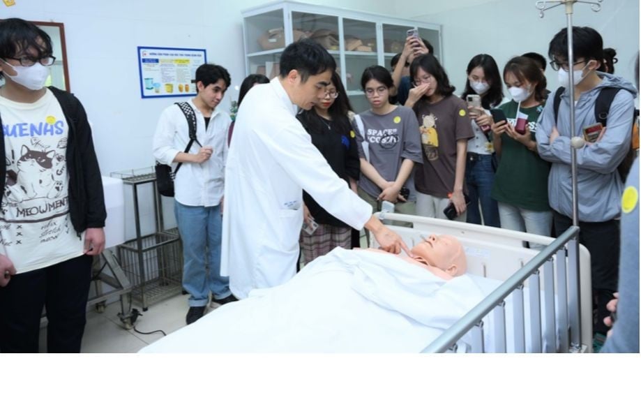 mot-ngay-lam-sv.jpg