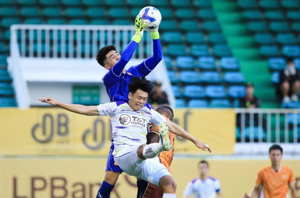 យោបល់លើការប្រកួត Hanoi FC vs HAGL ម៉ោង 19:15 ថ្ងៃទី 23 ខែសីហា៖ ទៅដីគ្រោះថ្នាក់ - រូបថតទី 2