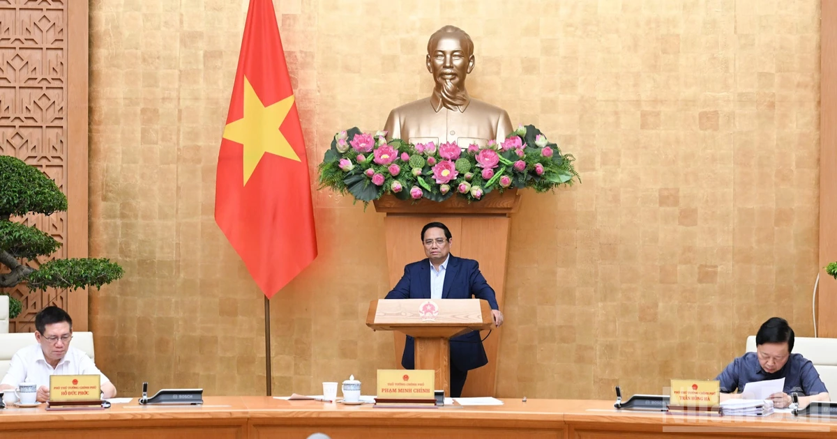 [Foto] Premierminister Pham Minh Chinh leitet die Sitzung des Ständigen Ausschusses des Regierungsparteikomitees