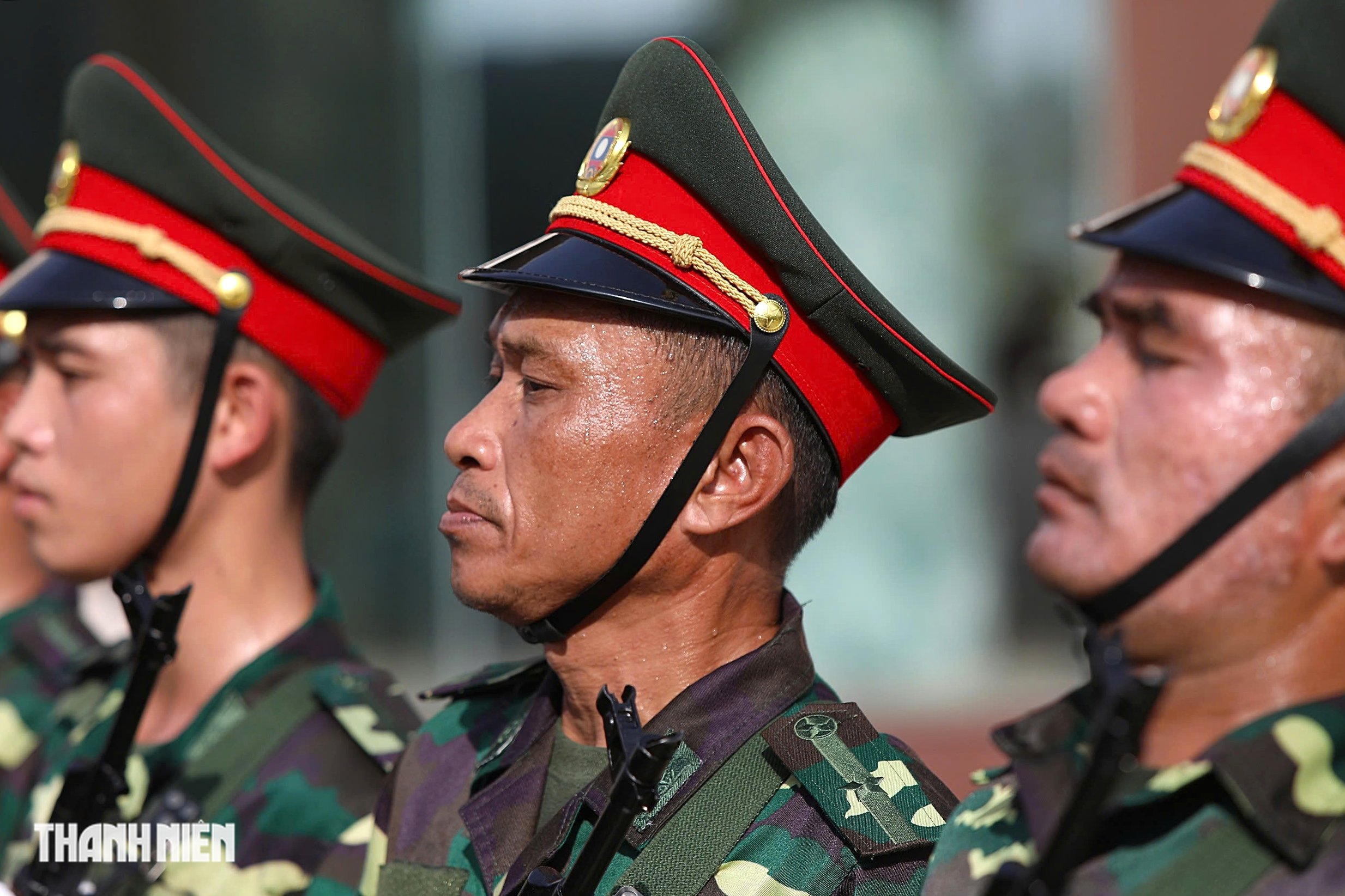 Khối trưởng quân đội Lào: 'Tình cảm người dân Việt Nam dành cho chúng tôi là vô giá’- Ảnh 10.