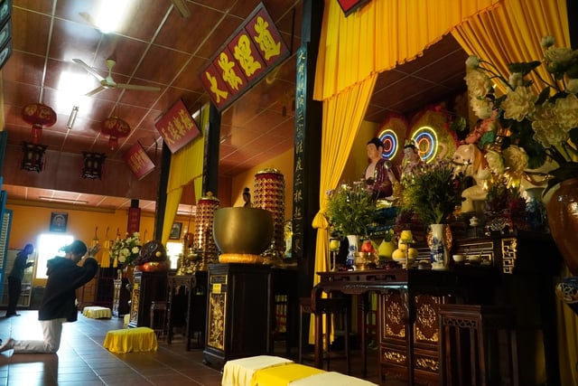 Ngôi chùa 130 năm tuổi xanh mát giữa trung tâm Cần Thơ- Ảnh 8.