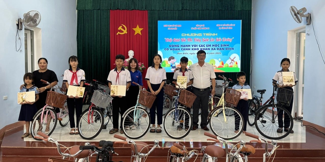 “ส่งเสริมฝัน – ก้าวที่มั่นคงสู่โรงเรียน” สำหรับนักเรียนในตำบลดานเดียนและตำบลกวางเดียน