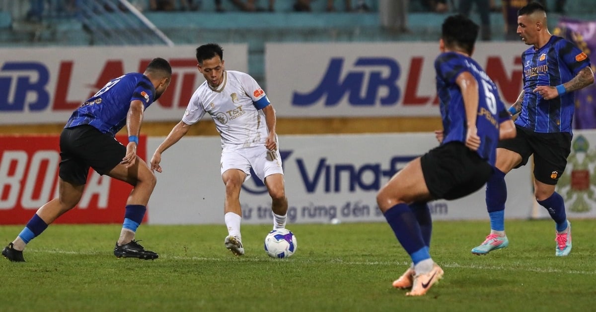 Hanoi FC disappointingly tied with HA Gia Lai, losing steam in the championship race