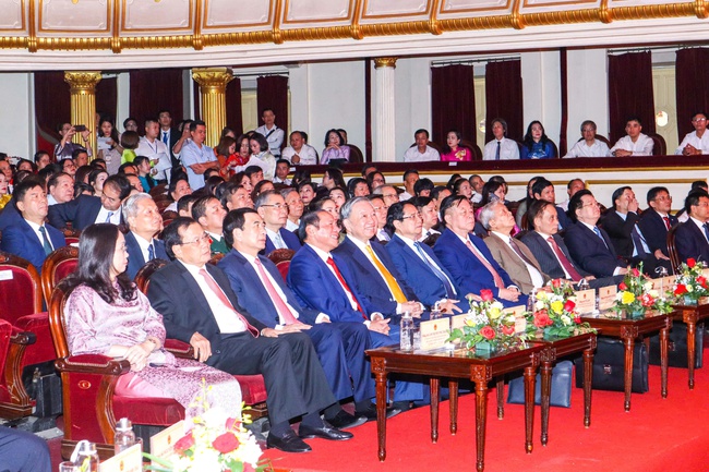 Bộ trưởng Nguyễn Văn Hùng: Đưa sự nghiệp phát triển văn hóa bước vào kỷ nguyên mới với những thành tựu mới, dấu ấn mới - Ảnh 3.