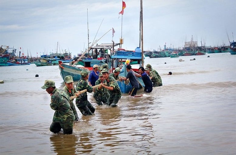 Thủ tướng yêu cầu triển khai ứng phó bão số 5 với tinh thần khẩn trương nhất, quyết liệt nhất- Ảnh 1.