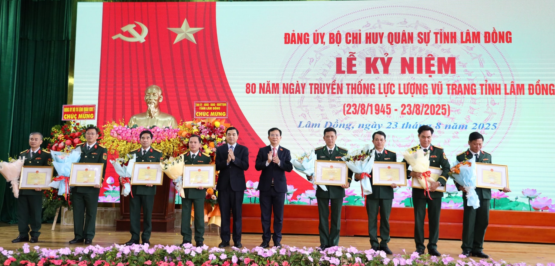 ១៣(២).jpg