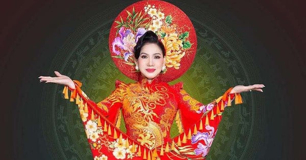 ศิลปินชาวฝูงโลน เปล่งประกายในคอลเลคชั่นผ้าอ๋าวหย่าย "Blooming Brocade"