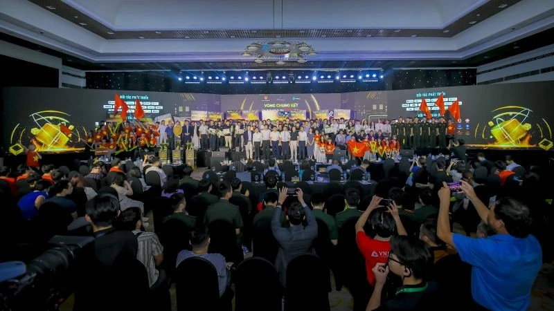 Jóvenes talentos vietnamitas se abren paso con blockchain