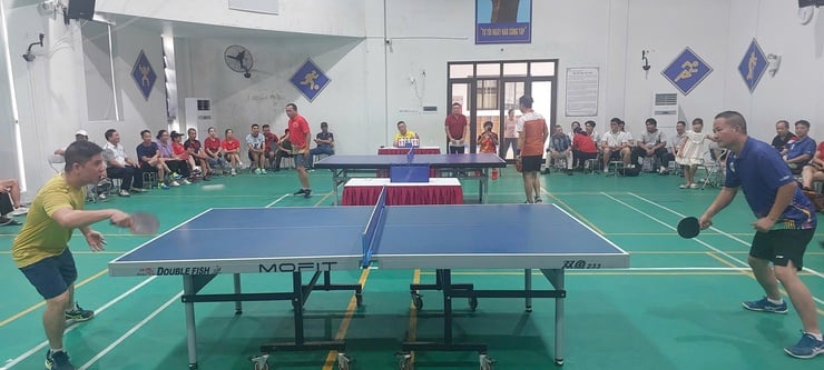 Phường Hoàng Mai tổ chức giải thể thao quần chúng chào mừng thành công Đại hội Đảng bộ phường- Ảnh 1.