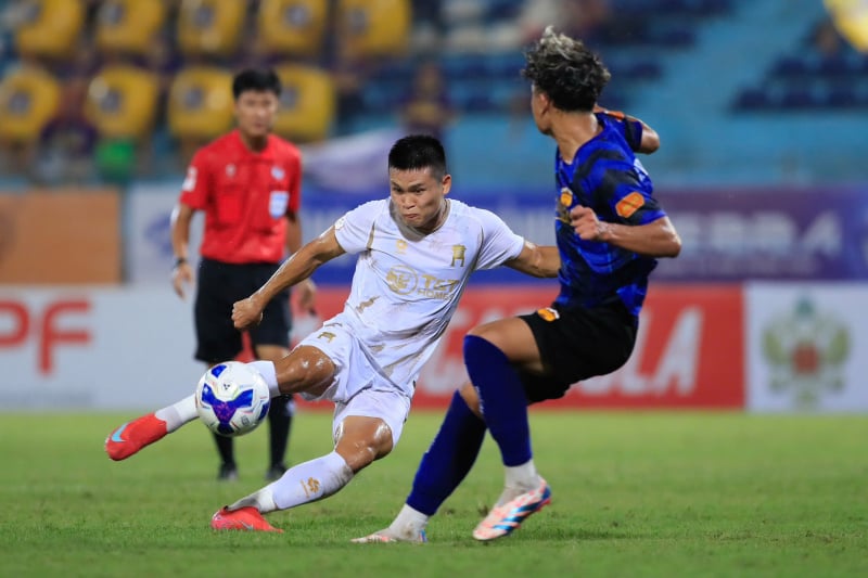 Hanoi FC បន្ត​ការ​ប្រកួត​មិន​ឈ្នះ​ក្នុង​ V.league 2025/2026 -0