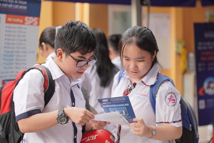 Bất ngờ điểm chuẩn của nhóm ngành sư phạm năm nay- Ảnh 1.
