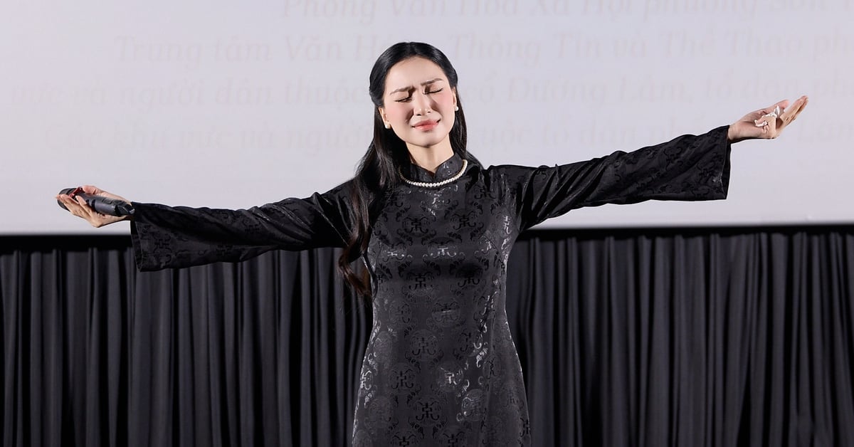 The Pain of Peace by Nguyen Van Chung and Hoa Minzy is a side story of the movie Red Rain.