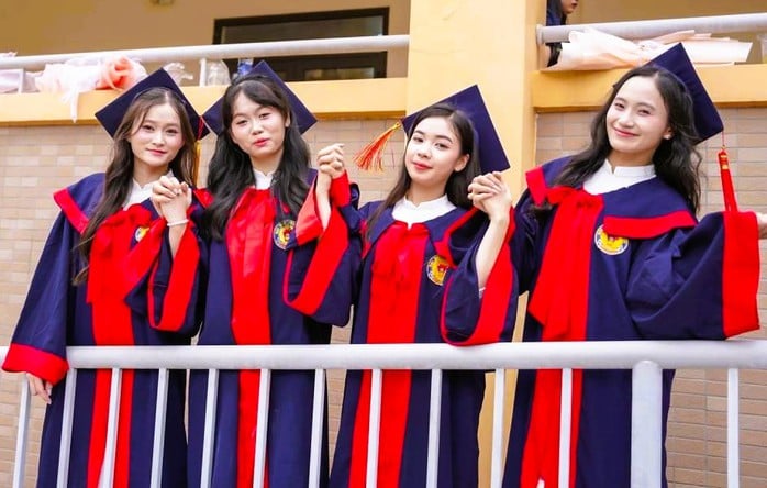 Choáng với điểm chuẩn vào ngành Sư phạm trường Đại học Hồng Đức- Ảnh 2.