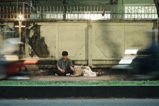 'Bringing Mother Away' – When Cinema Touches the Pain of Alzheimer's