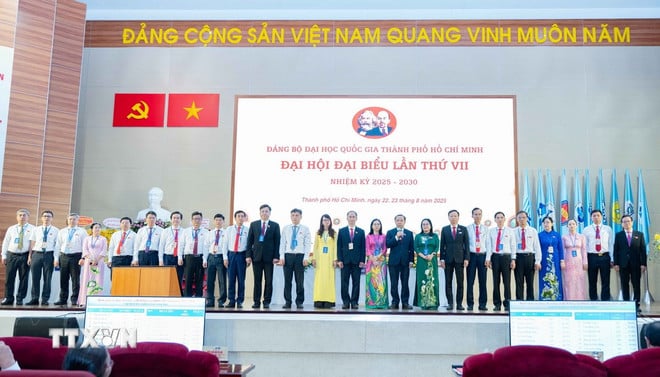 ttxvn-dai-hoi-dai-bieu-dang-bo-dai-hoc-quoc-gia-thanh-pho-ho-chi-minh4.jpg