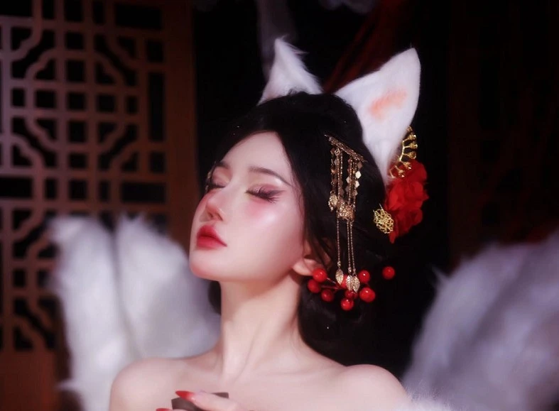 คอสเพลย์ Ahri เวอร์ชั่น "Promax" โดย Thien Thy สร้างความฮือฮาบนอินเทอร์เน็ต