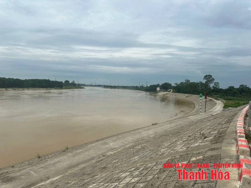 ការព្រមានអំពីហានិភ័យខ្ពស់នៃទឹកជំនន់នៅតំបន់តាមដងទន្លេតូចៗ និងអូរ