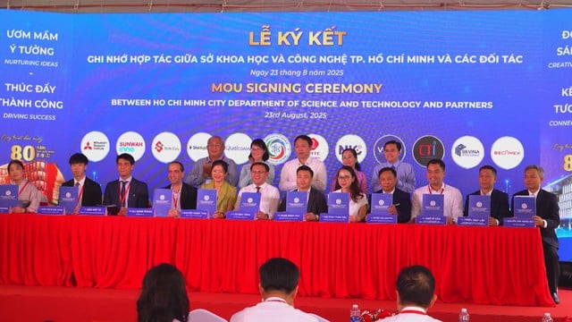 Khánh thành tòa nhà Trung tâm Khởi nghiệp sáng tạo TP.HCM  - Ảnh 4.