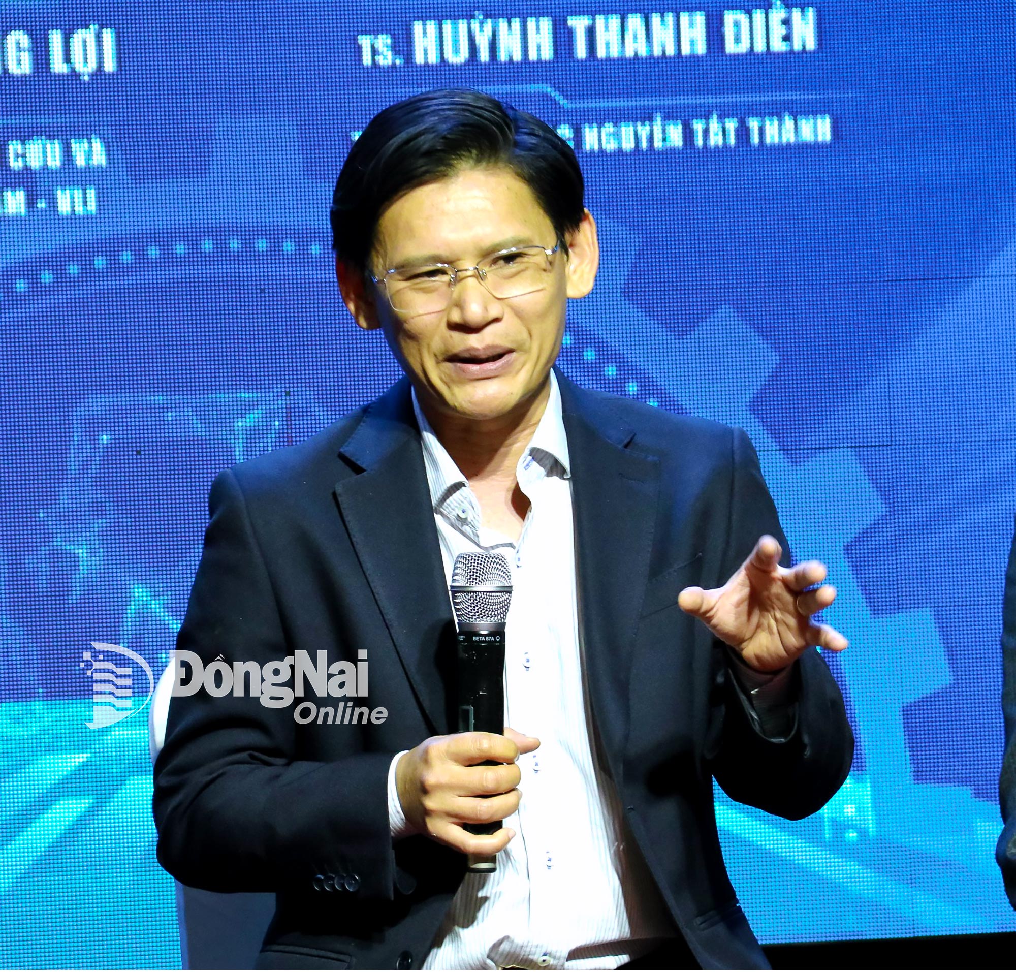 Dr. Huynh Thanh Dien, profesor de la Universidad Nguyen Tat Thanh: Conectando para desarrollar industrias de apoyo
