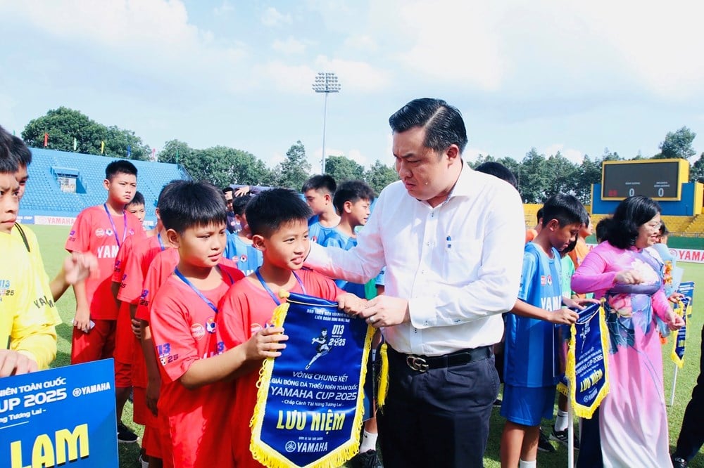 ឱកាសសម្រាប់បាល់ទាត់ទីក្រុងដើម្បីផ្លាស់ប្តូរយ៉ាងខ្លាំង - រូបថត 1