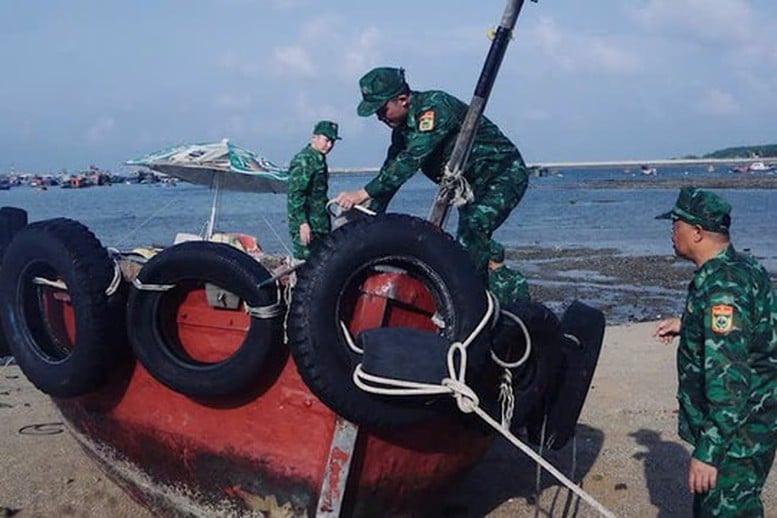 Bộ Quốc phòng chỉ đạo các cơ quan, đơn vị khẩn trương ứng phó cơn bão số 5- Ảnh 1.