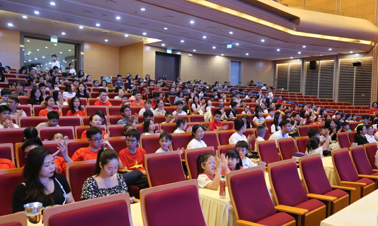 Chương trình Trại hè có 250 cá nhân là con em cán bộ, công chức, viên chức và người lao động trong Bộ Ngoại giao. (Ảnh: Thành Long)