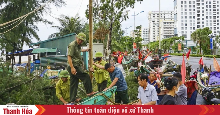 Ngư dân Thanh Hóa khẩn trương “chạy bão” số 5