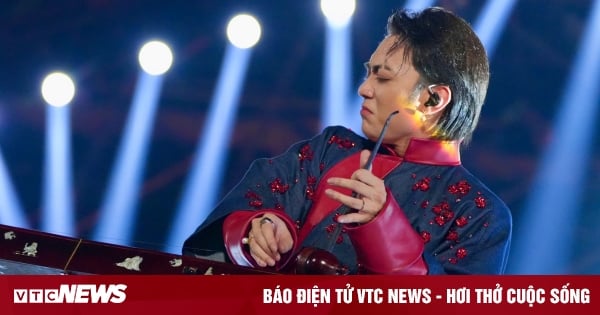 Mãn nhãn 8Wonder: Soobin chơi đàn bầu, DJ Snake bùng nổ với loạt hit tỷ views
