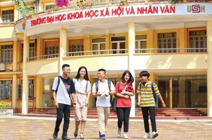 Student an der Universität für Sozial- und Geisteswissenschaften, Vietnam National University, Hanoi.
