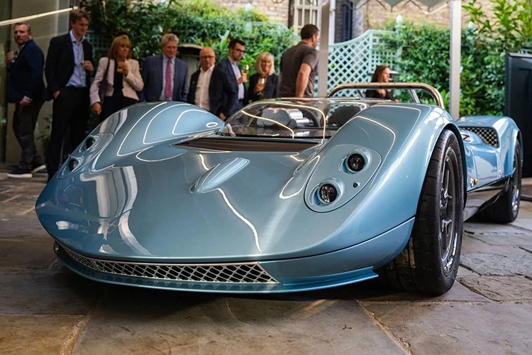 Vea el Nichols N1A ICON 88, limitado a 15 automóviles, con un precio de más de medio millón de dólares.