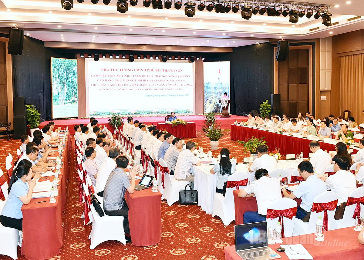Deputy Prime Minister Bui Thanh Son works with five northern provinces on growth, public investment disbursement and the two-tier government model.
