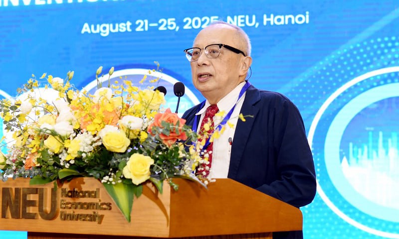 Professor Eldon Y. Li, Universidade Nacional Chung Cheng (Taiwan).