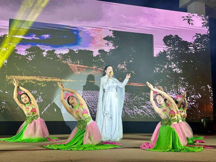 Dư âm sâu lắng 