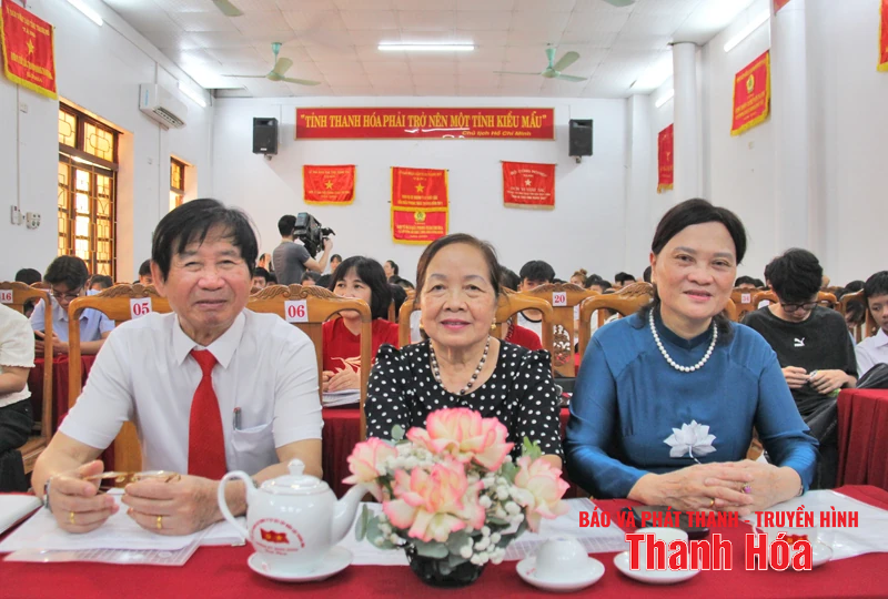 บริษัท Thanh Hoa Power Construction Joint Stock มอบรางวัลแก่นักศึกษา 171 คนสำหรับความสำเร็จทางการศึกษาของพวกเขา
