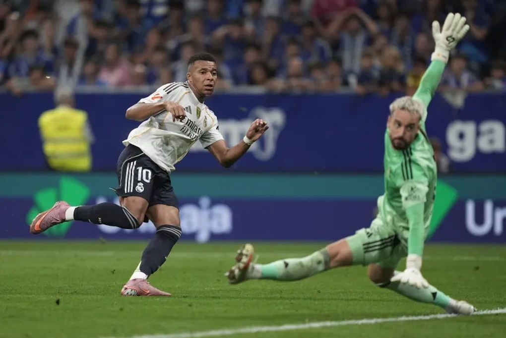 Mbappe lập cú đúp giúp Real Madrid giành chiến thắng đậm - 1