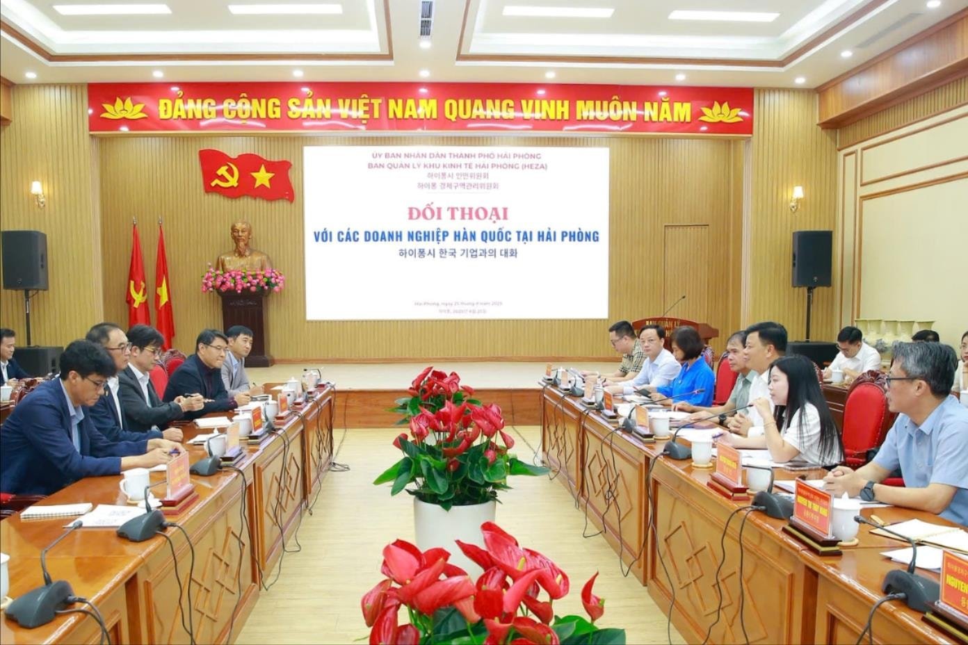 Korean businesses hope Hai Phong continues to invest in infrastructure and support human resources