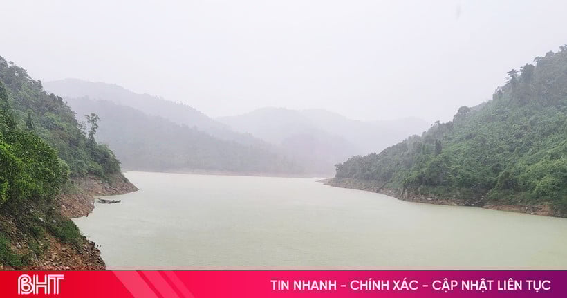 Ho Ho Hydropower Plant regulates flood through spillway from tonight