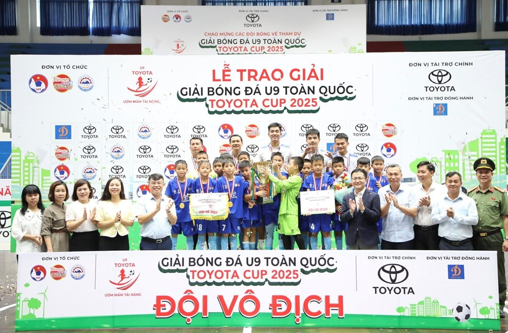 U9 Viet Hung Thanh Hoa បានឈ្នះជើងឯកបន្ទាប់ពីការប្រកួតចុងក្រោយដ៏គួរឱ្យភ្ញាក់ផ្អើល