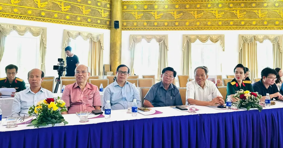ជំរុំបង្កើតអក្សរសាស្ត្ររីកចម្រើន៖ កង្វះការច្នៃប្រឌិតក្នុងគំរូ