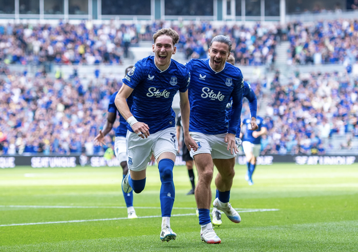 Jack Grealish hồi sinh trong màu áo mới Everton- Ảnh 5.