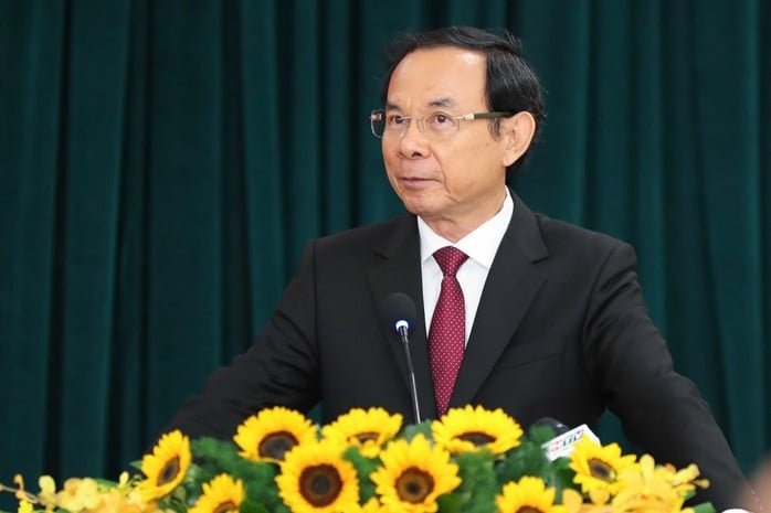 Bộ Chính trị quyết định ông Nguyễn Văn Nên tham gia làm Ủy viên Thường trực Tiểu ban Văn kiện Đại hội XIV của Đảng