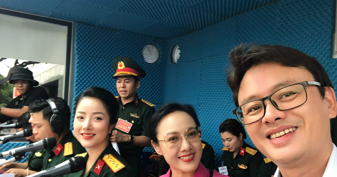 និពន្ធនាយក VTV Hoai Anh បង្ហាញក្រុមអត្ថាធិប្បាយសម្រាប់ទិវាជាតិ ថ្ងៃទី 2 ខែកញ្ញា